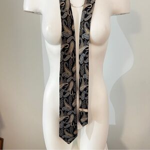 Joseph Abboud 100% Silk Blue and Gold Tie Elegant Accessory